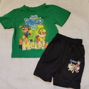 Nickelodeon Paw Patrol tee shirt with matching shorts